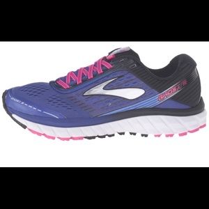 Women’s Brooks Ghost 9 Running Shoes Never Worn